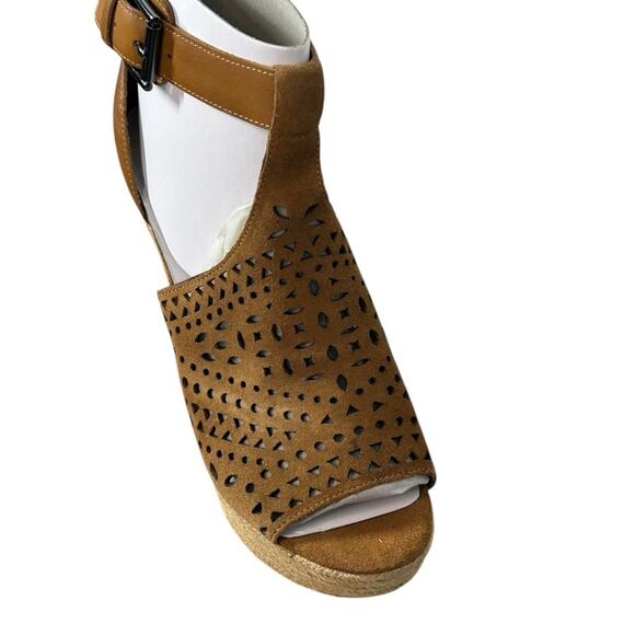 Marc Fisher Hasina Dark Brown Suede Ankle Strap Wedge Sandals Size US 9.5 NIB - Picture 4 of 11